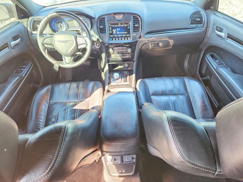 Photo 8 from auction – 2019 CHRYSLER 300 with VIN 2C3CCABG7KH537908