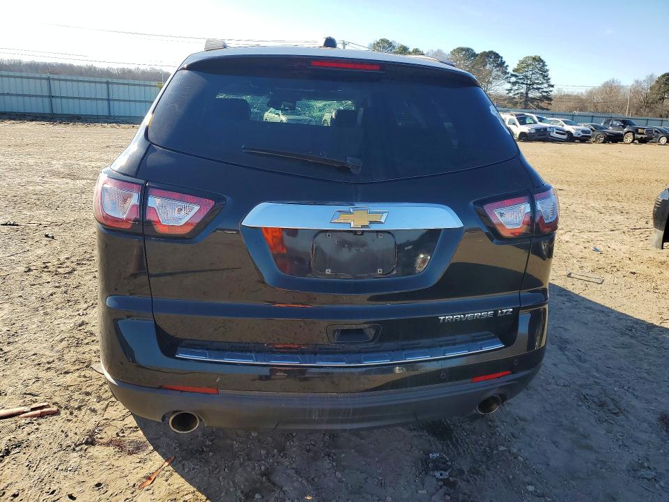 Photo 6 from auction – 2016 CHEVROLET TRAVERSE with VIN 1GNKRJKD5GJ103589