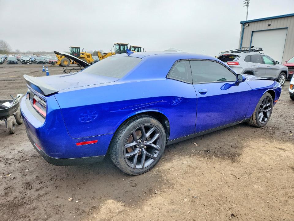 Photo 3 from auction – 2021 DODGE CHALLENGER with VIN 2C3CDZAGXMH667973