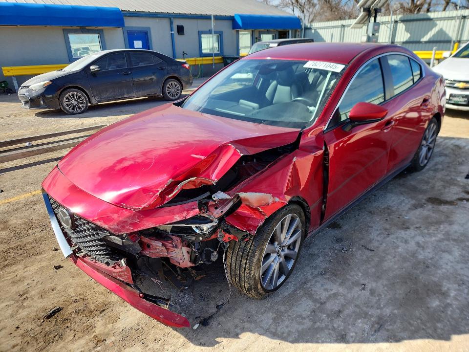 MAZDA 3 2019 with VIN JM1BPACLXK1106839 - Photo from auction