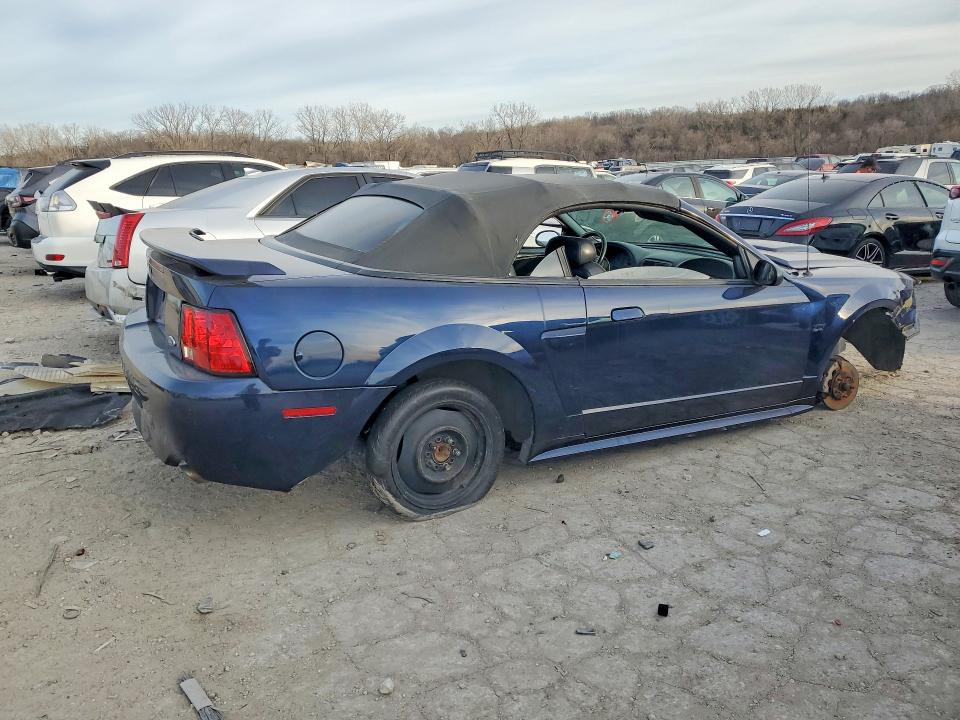 Photo 3 from auction – 2002 FORD MUSTANG GT with VIN 1FAFP45XX2F236180
