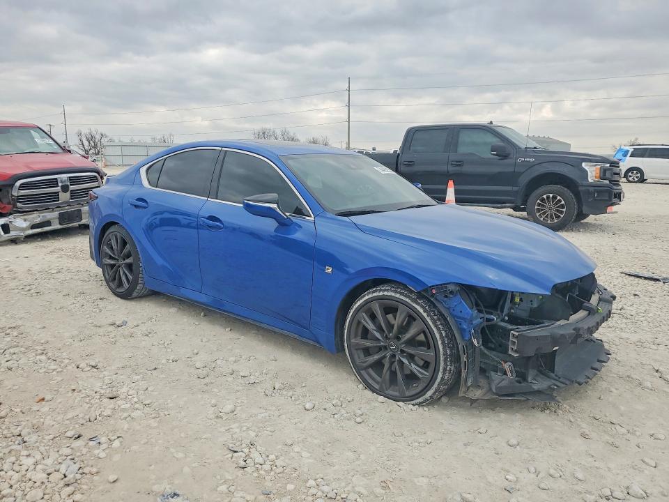Photo 4 from auction – 2021 LEXUS IS with VIN JTHGZ1B23M5043733