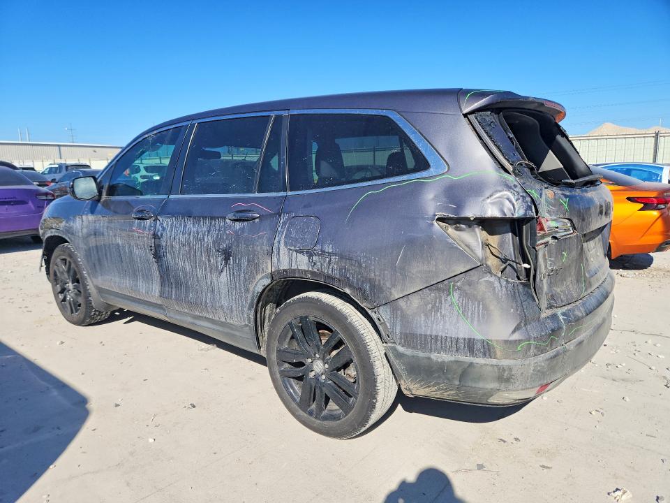 Photo 2 from auction – 2016 HONDA PILOT with VIN 5FNYF5H52GB002116