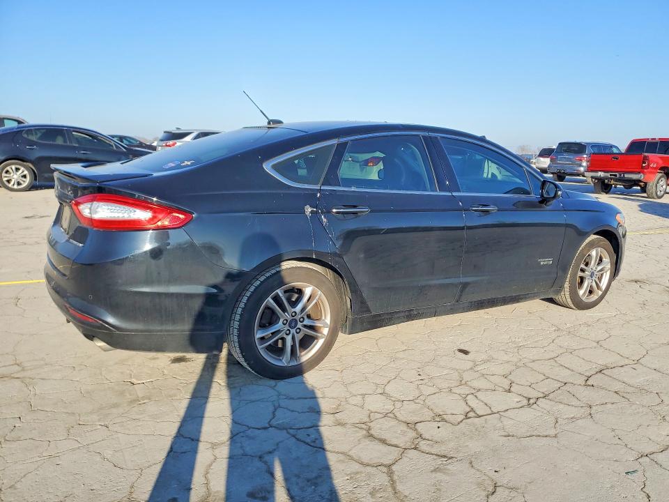 Photo 3 from auction – 2016 FORD FUSION TIT with VIN 3FA6P0SU5GR169078