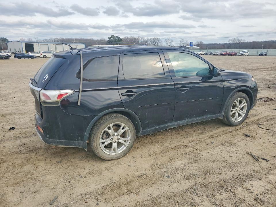 Photo 3 from auction – 2015 MITSUBISHI OUTLANDER with VIN JA4AD3A35FZ007950