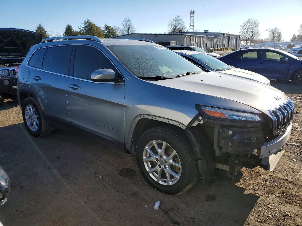 Photo 4 from auction – 2016 JEEP CHEROKEE with VIN 1C4PJMCB0GW134532