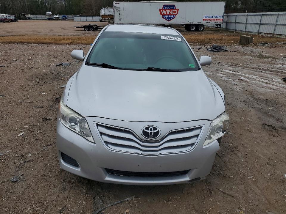 Zdjęcie 5 z aukcji – 2011 TOYOTA CAMRY z VIN 4T1BF3EK1BU629048