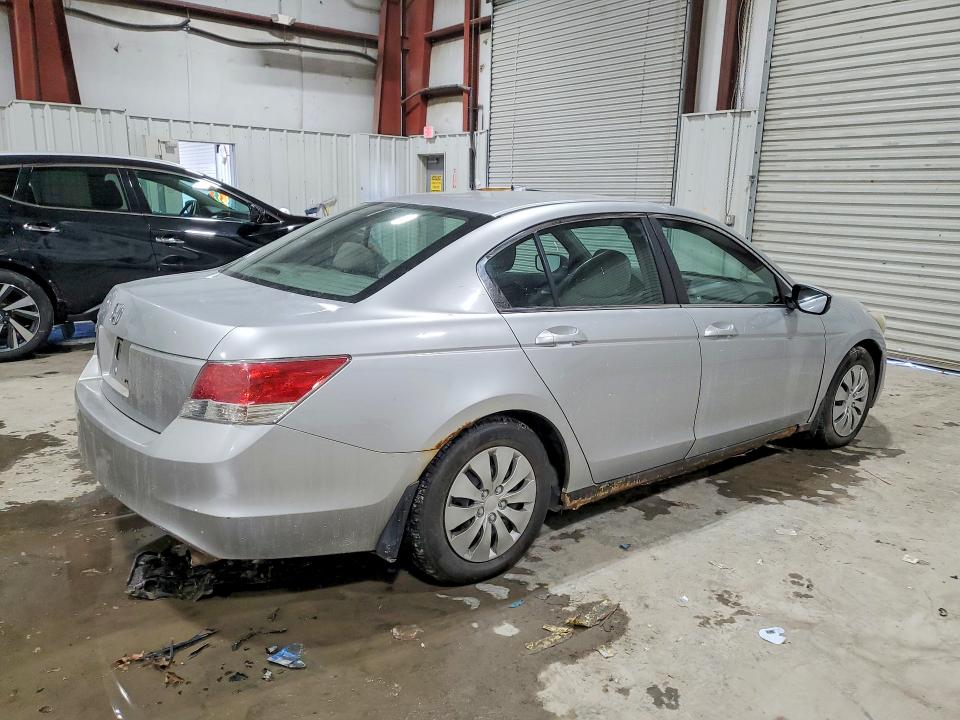 Photo 3 from auction – 2010 HONDA ACCORD LX with VIN 1HGCP2F37AA029837