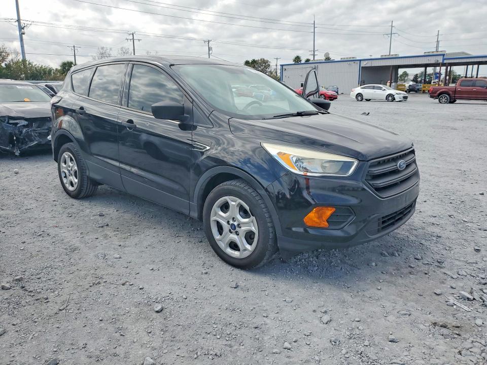 Photo 4 from auction – 2017 FORD ESCAPE S with VIN 1FMCU0F75HUA57395