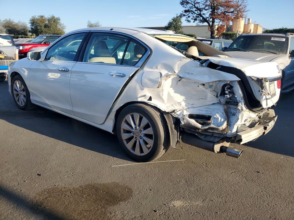 Photo 2 from auction – 2014 HONDA ACCORD EXL with VIN 1HGCR3F88EA034871