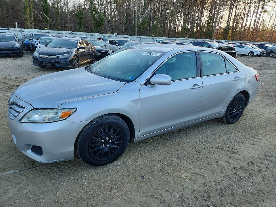 TOYOTA CAMRY BASE 2011 with VIN 4T1BF3EK6BU657623 - Photo from auction