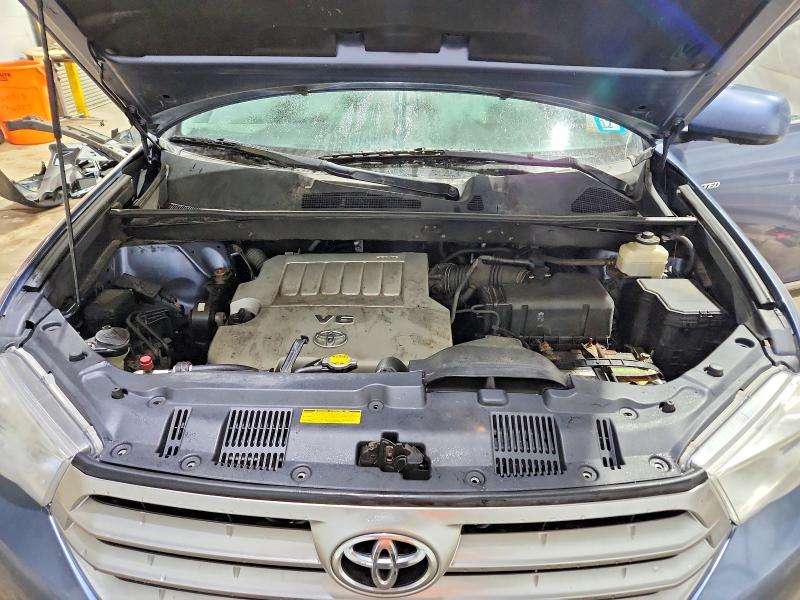 Photo 12 from auction – 2012 TOYOTA HIGHLANDER with VIN 5TDDK3EH3CS094131
