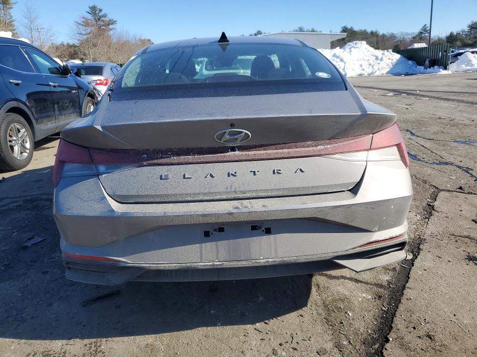 Photo 6 from auction – 2023 HYUNDAI ELANTRA SE with VIN KMHLM4AG2PU533650