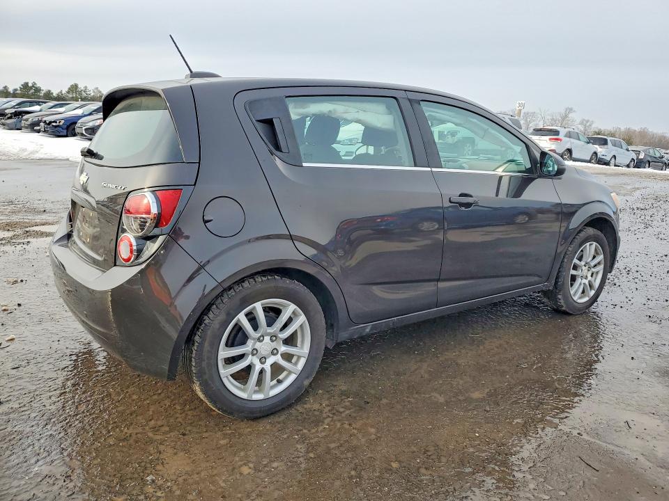 Photo 3 from auction – 2016 CHEVROLET SONIC LT with VIN 1G1JC6SG7G4180128