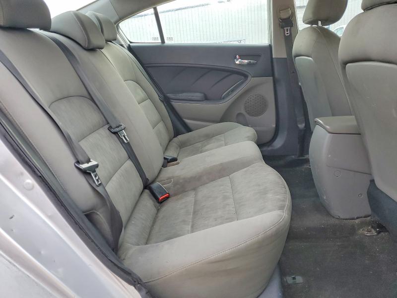 Photo 10 from auction – 2015 KIA FORTE with VIN KNAFK4A66F5376273