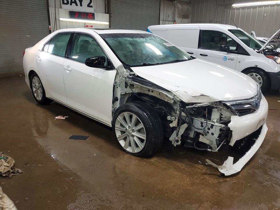 Photo 4 from auction – 2014 TOYOTA CAMRY with VIN 4T1BD1FK4EU105471