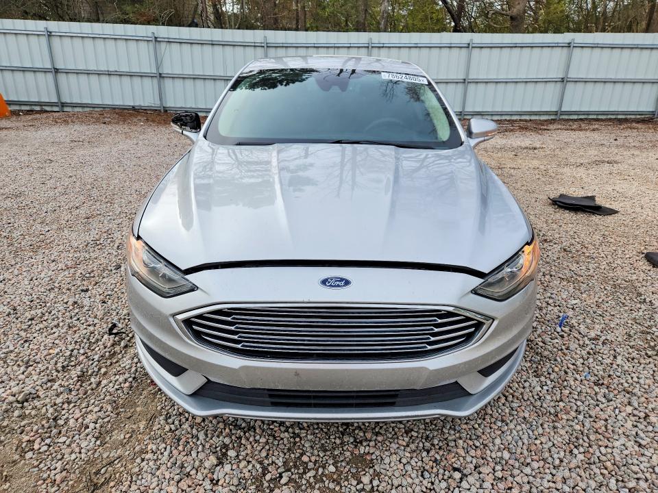 Photo 5 from auction – 2018 FORD FUSION with VIN 3FA6P0LU2JR125853