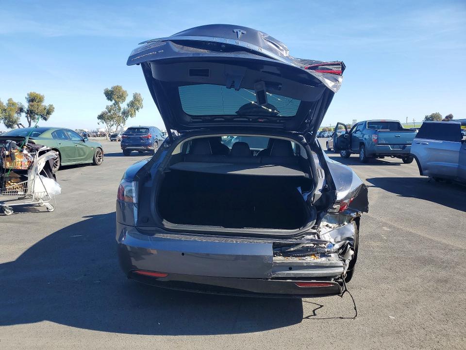 Photo 6 from auction – 2017 TESLA MODEL S with VIN 5YJSA1E16HF183785