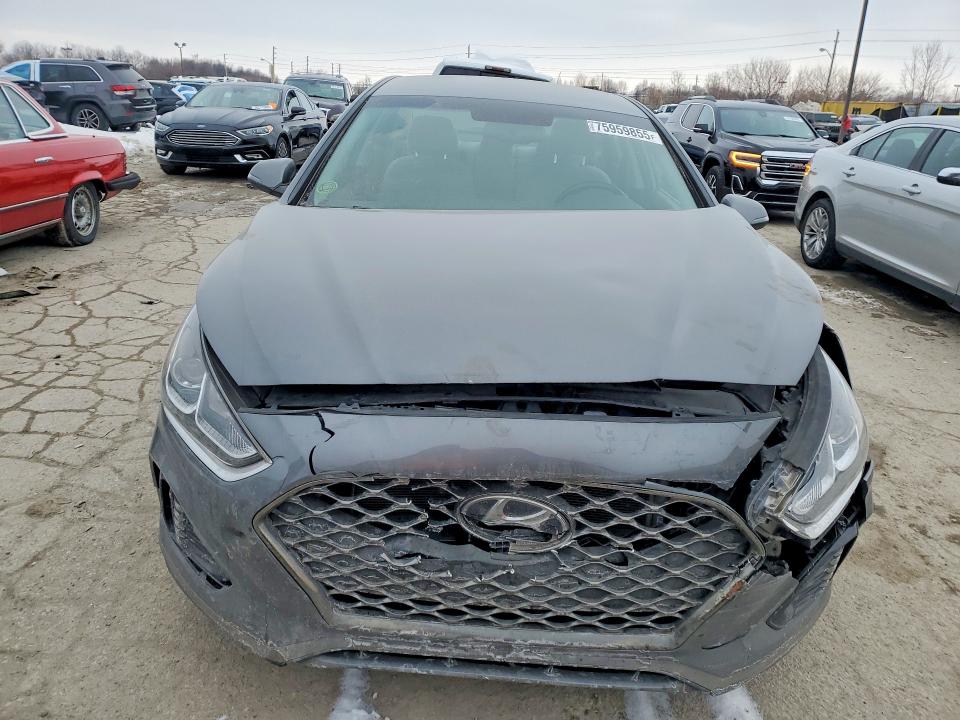 Photo 5 from auction – 2019 HYUNDAI SONATA LIM with VIN 5NPE34AF0KH810774
