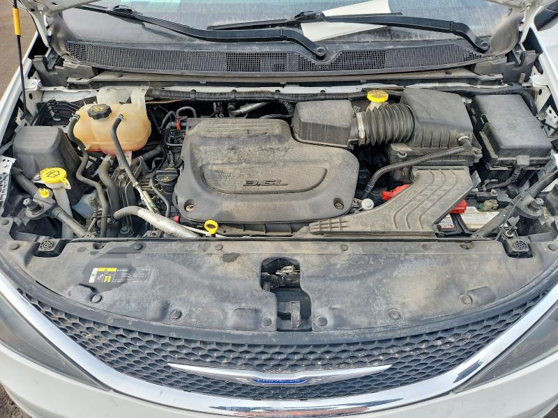 Photo 12 from auction – 2020 CHRYSLER VOYAGER LX with VIN 2C4RC1CG9LR100072