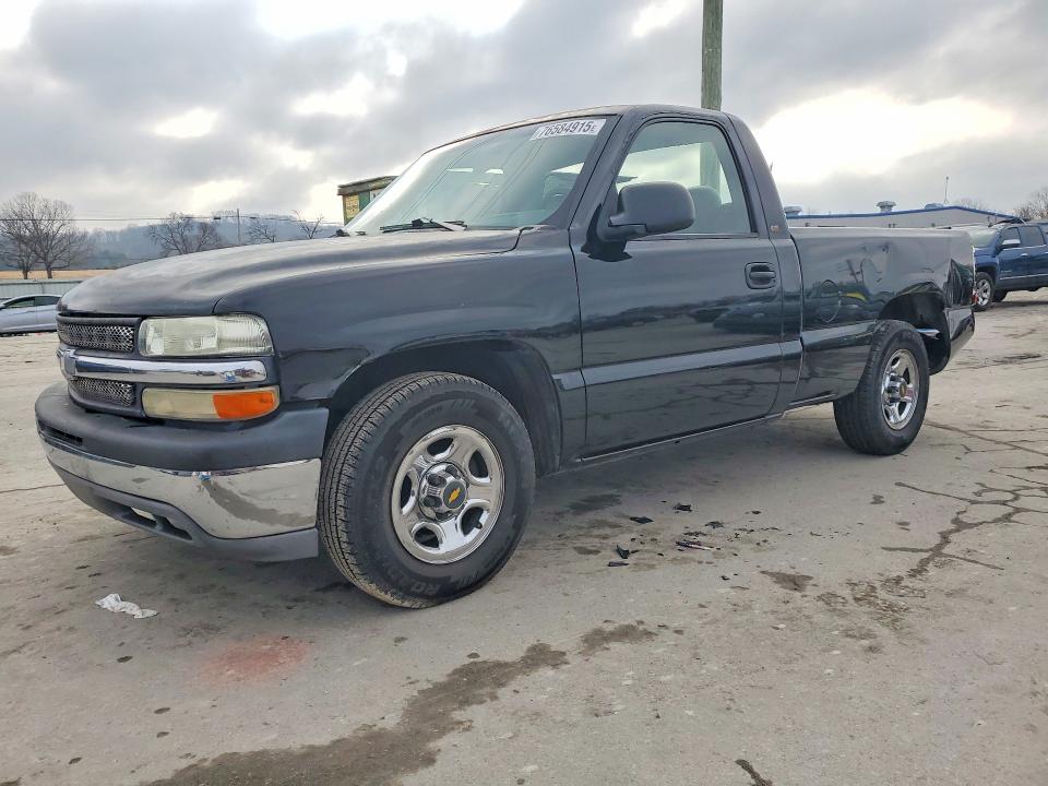 CHEVROLET SILVERADO 2000 with VIN 1GCEC14W9YZ225221 - Photo from auction