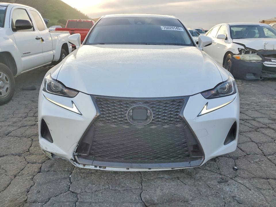 Photo 5 from auction – 2020 LEXUS IS with VIN JTHAA1D23L5103065