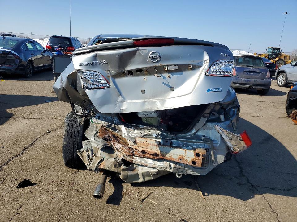 Photo 6 from auction – 2014 NISSAN SENTRA with VIN 3N1AB7AP0EY272082