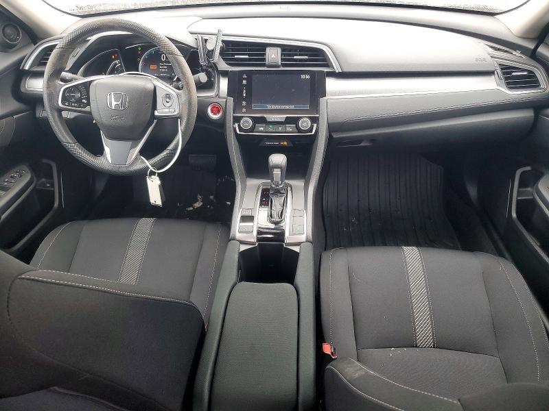 Photo 8 from auction – 2018 HONDA CIVIC with VIN 2HGFC2F79JH585970