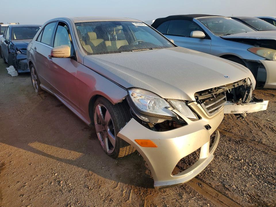 Photo 4 from auction – 2011 MERCEDES-BENZ E 350 with VIN WDDHF5GB3BA276455