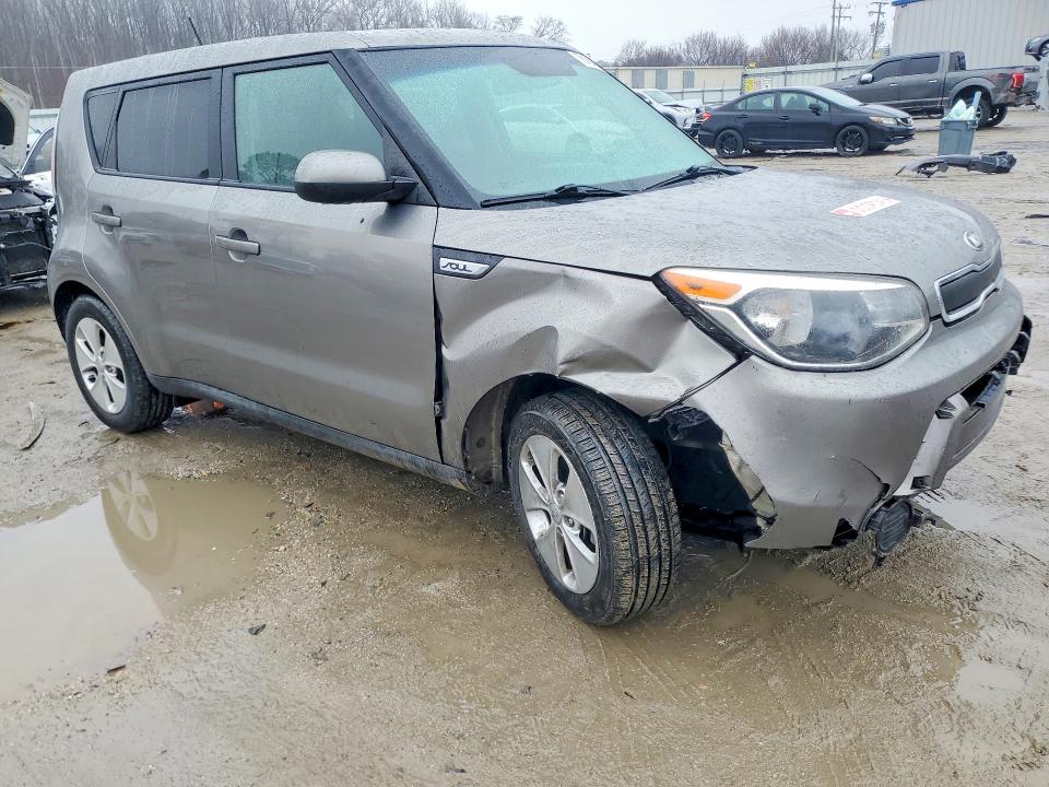 Photo 4 from auction – 2016 KIA SOUL with VIN KNDJN2A27G7247048