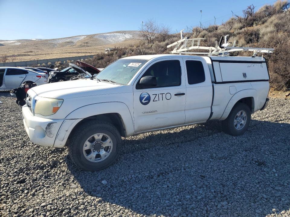 TOYOTA TACOMA 2011 with VIN 5TFUU4EN4BX021963 - Photo from auction