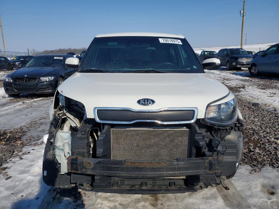 Photo 5 from auction – 2015 KIA SOUL with VIN KNDJN2A2XF7232218