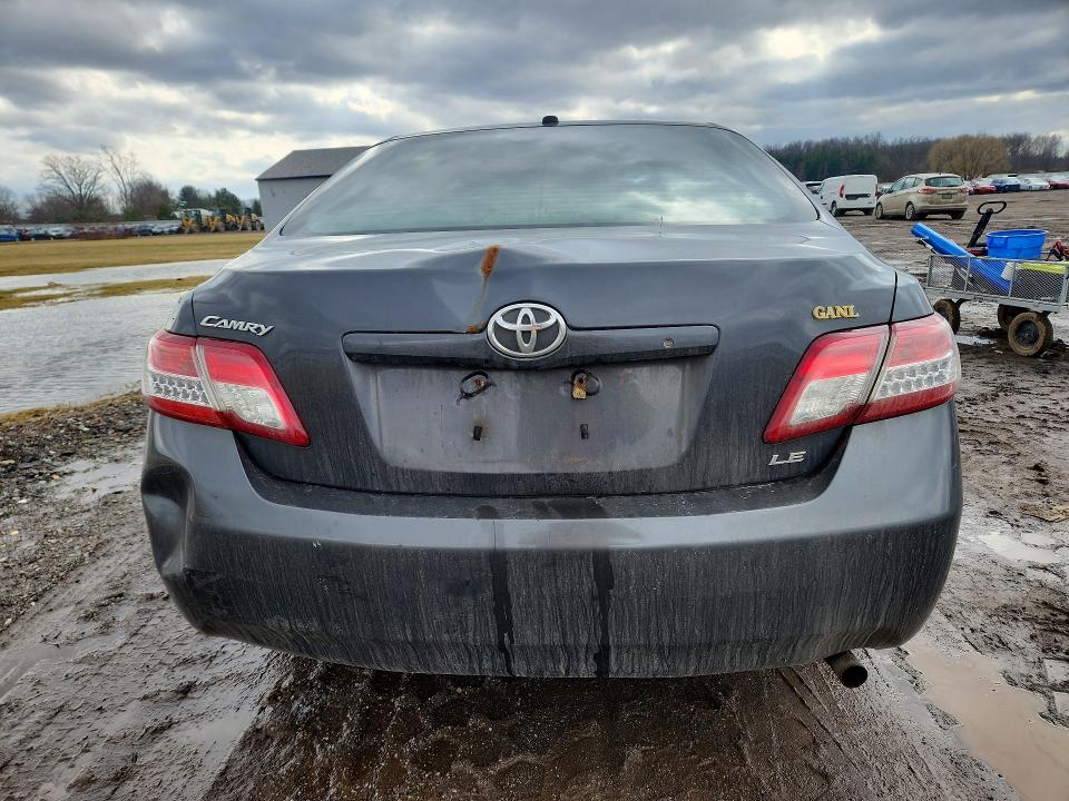Photo 6 from auction – 2011 TOYOTA CAMRY with VIN 4T1BF3EK6BU703354