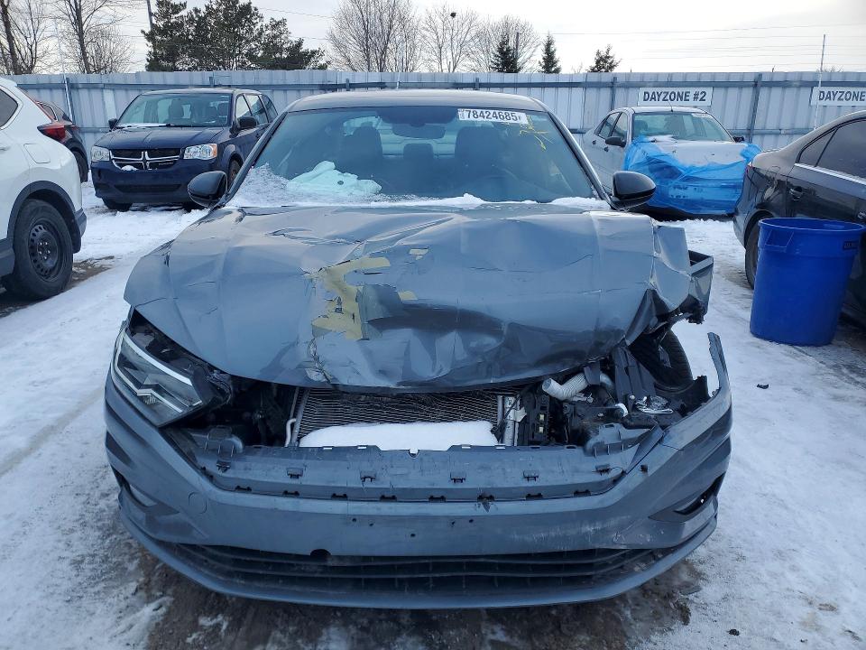 Photo 5 from auction – 2021 VOLKSWAGEN JETTA with VIN 3VWE57BU1MM076262