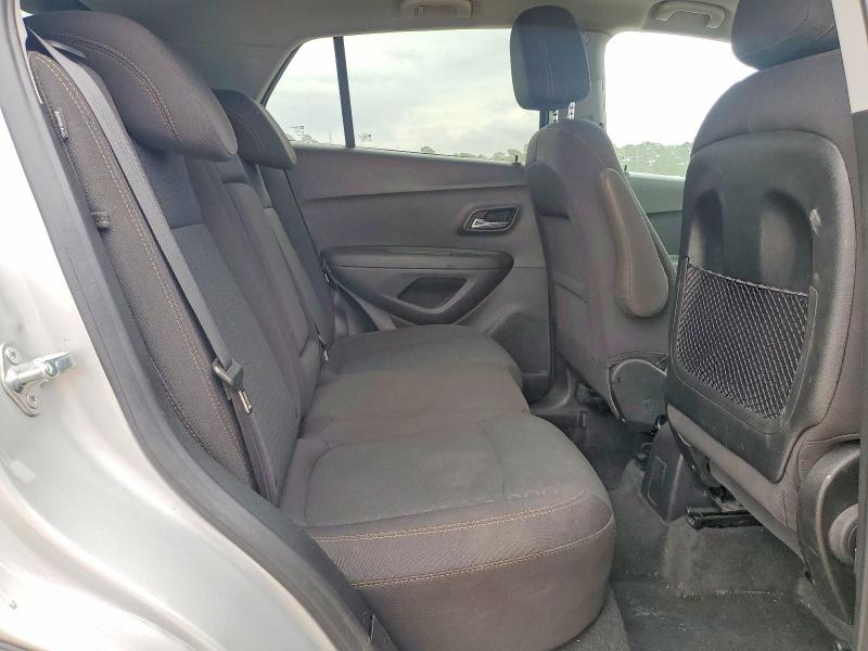 Photo 11 from auction – 2020 CHEVROLET TRAX with VIN 3GNCJKSB7LL163991