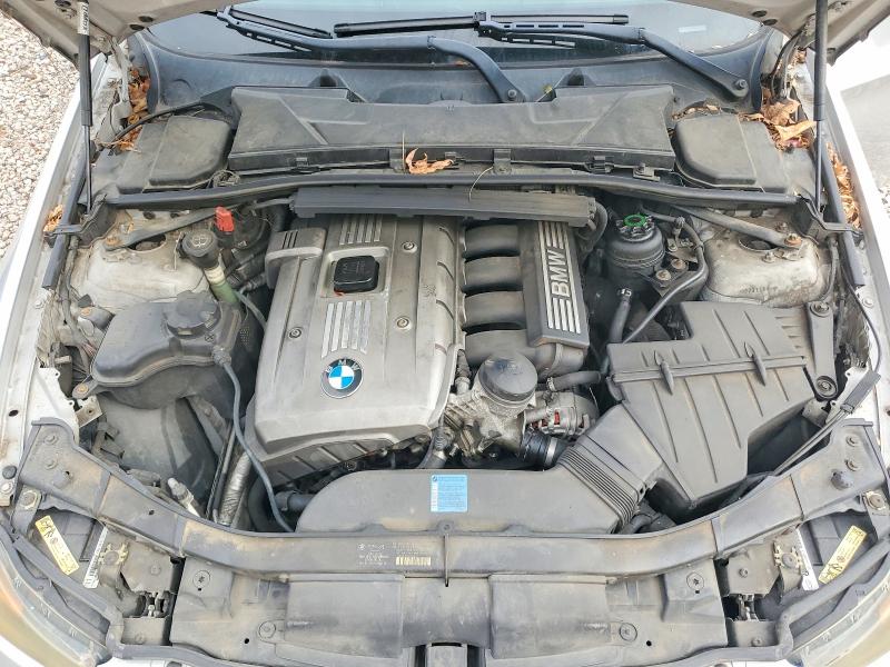 Photo 11 from auction – 2006 BMW 325 with VIN WBAVB13536KR57732