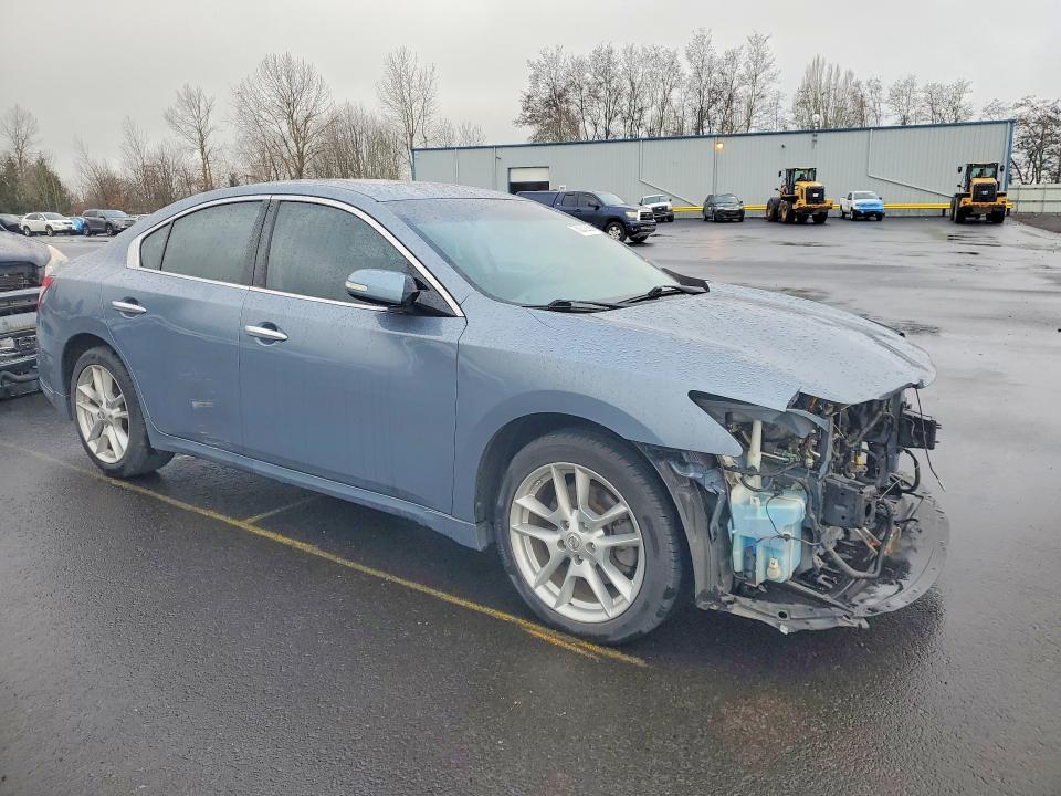 Photo 4 from auction – 2011 NISSAN MAXIMA with VIN 1N4AA5AP7BC814762