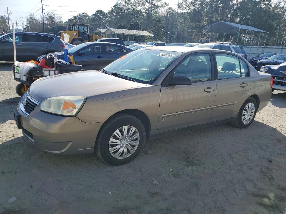 CHEVROLET MALIBU 2008 with VIN 1G1ZS58F68F124122 - Photo from auction