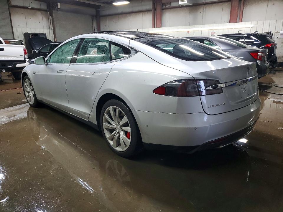 Photo 2 from auction – 2015 TESLA MODEL S with VIN 5YJSA1E41FF114798