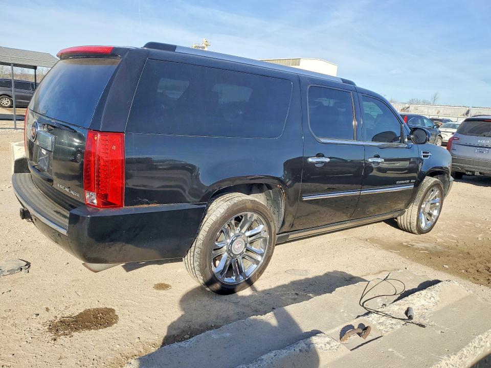 Photo 3 from auction – 2011 CADILLAC ESCALADE E with VIN 1GYS4JEF5BR198390