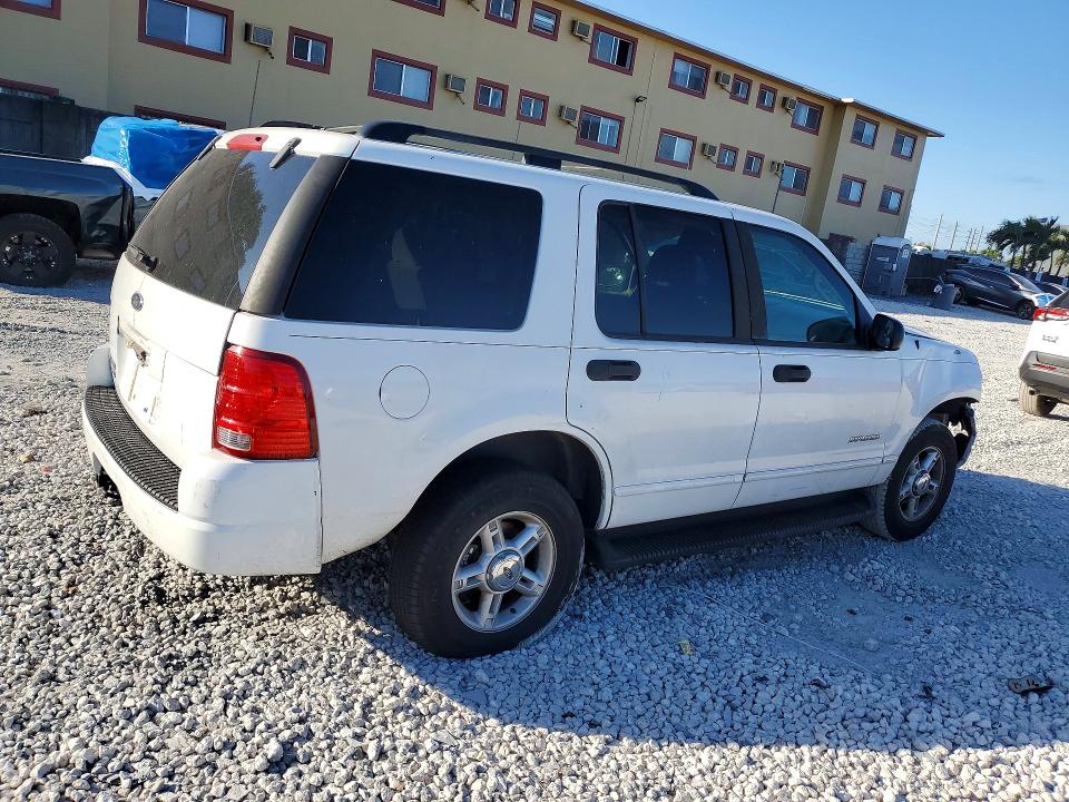 Foto 3 de la subasta – 2004 FORD EXPLORER X con VIN 1FMZU63K44UB54197
