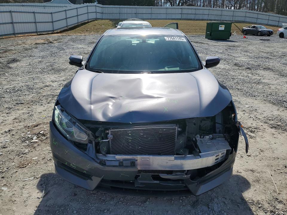 Photo 5 from auction – 2017 HONDA CIVIC with VIN 2HGFC2F75HH568965