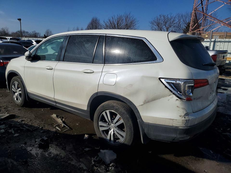 Photo 2 from auction – 2017 HONDA PILOT with VIN 5FNYF6H69HB104108