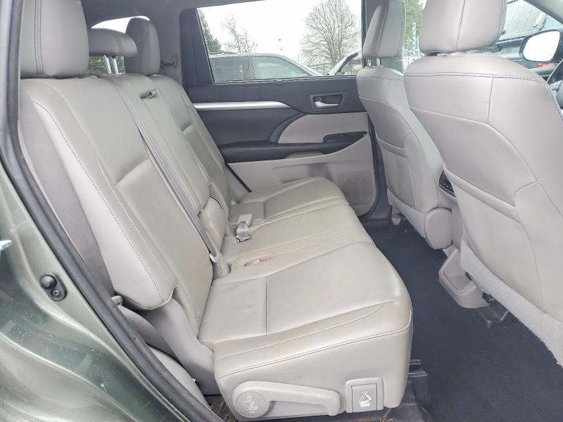 Photo 11 from auction – 2016 TOYOTA HIGHLANDER with VIN 5TDJKRFH1GS351698