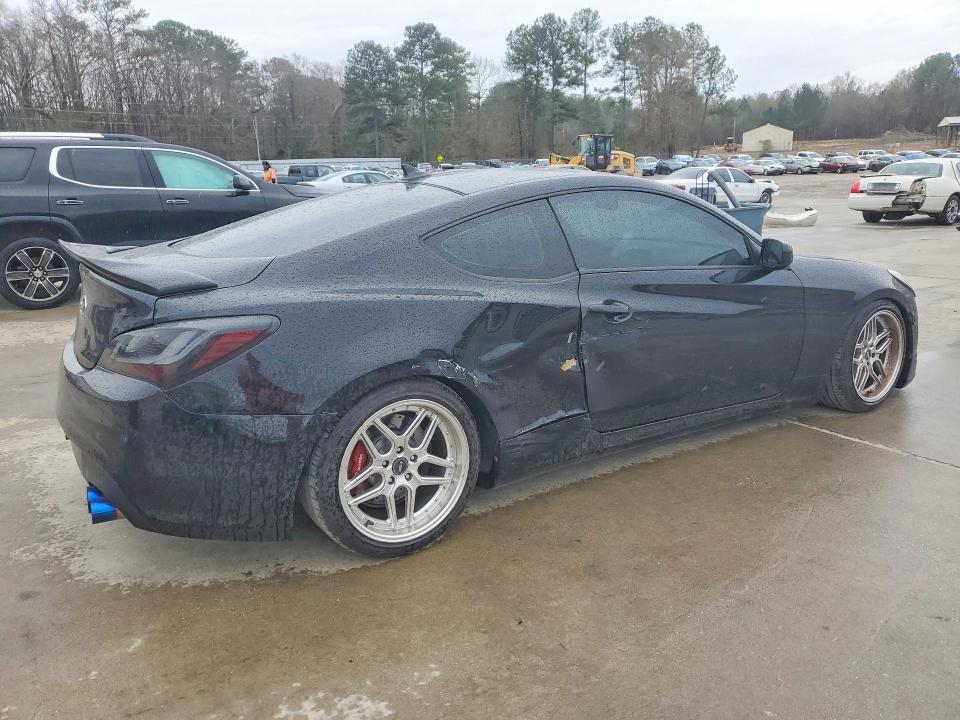 Photo 3 from auction – 2011 HYUNDAI GENESIS COUPE with VIN KMHHT6KD7BU054335
