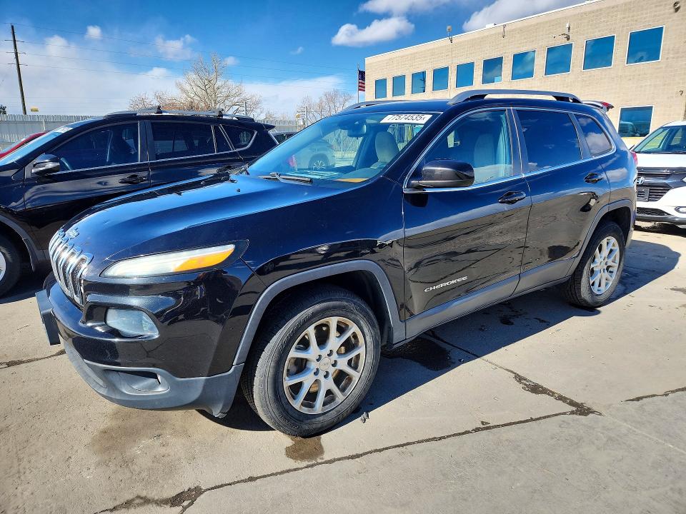JEEP CHEROKEE 2016 with VIN 1C4PJMCS7GW235809 - Photo from auction