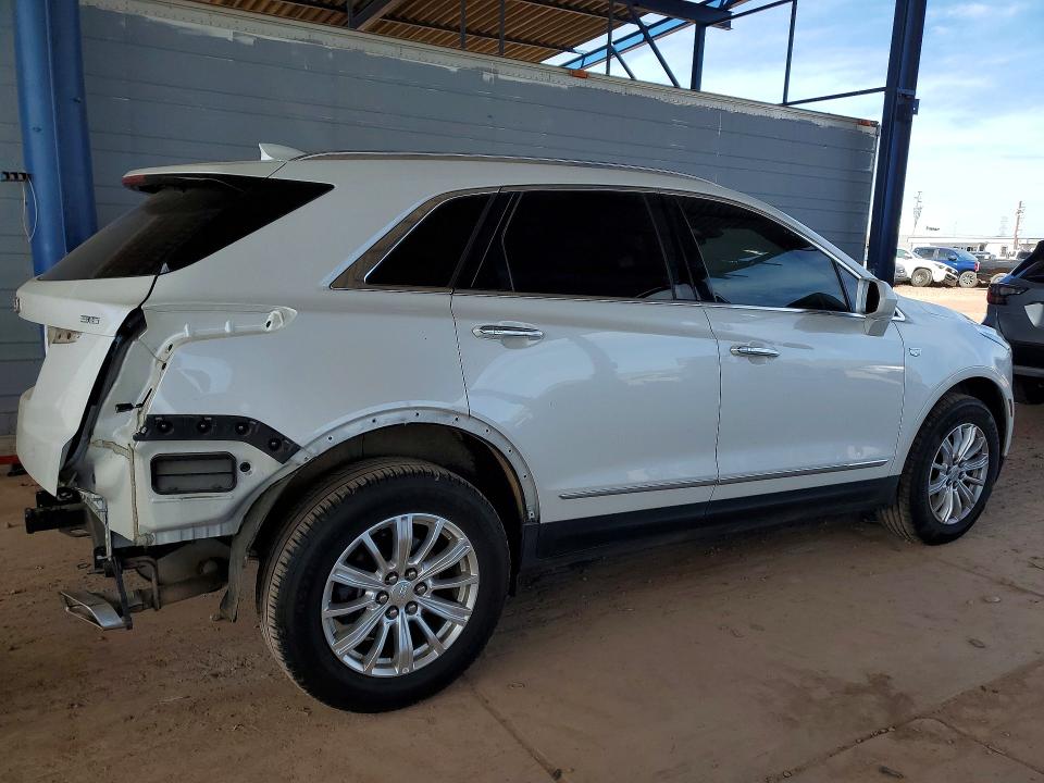 Photo 3 from auction – 2017 CADILLAC XT5 with VIN 1GYKNARS8HZ105052