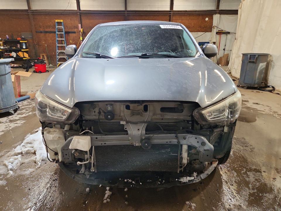 Photo 5 from auction – 2014 MITSUBISHI OUTLANDER with VIN 4A4AR3AU1EE001335