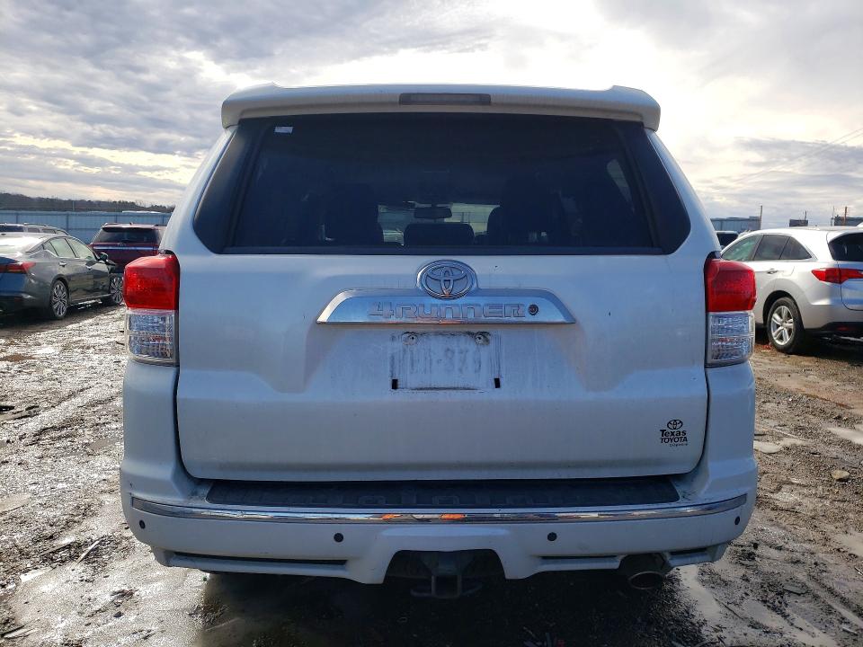 Photo 6 from auction – 2011 TOYOTA 4RUNNER with VIN JTEZU5JRXB5015533