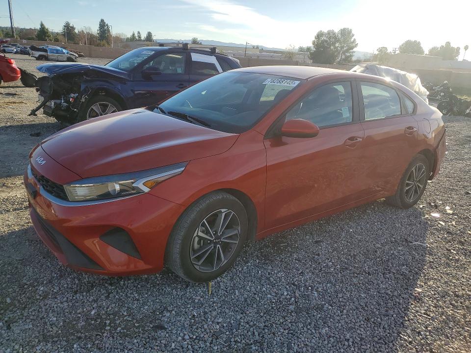 KIA FORTE 2022 with VIN 3KPF24AD4NE491460 - Photo from auction